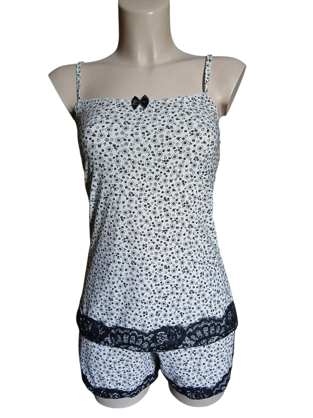 Pigiama fiorellini neri